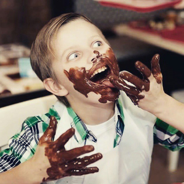 Chocolate makes the difference.Come crepe with us #choco #chocolate #nutella #nutellalovers #igersmadrid #vintage #madrid #buenosdias #BuenaVibra
