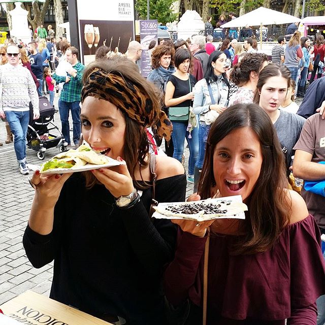 Good crepes, happy people at Bilbao!! #bilbao #bilbo #igersbilbao#happy #felices #foodart#foodporn#foodpic #streetfood #mapetitecreperie #crepes